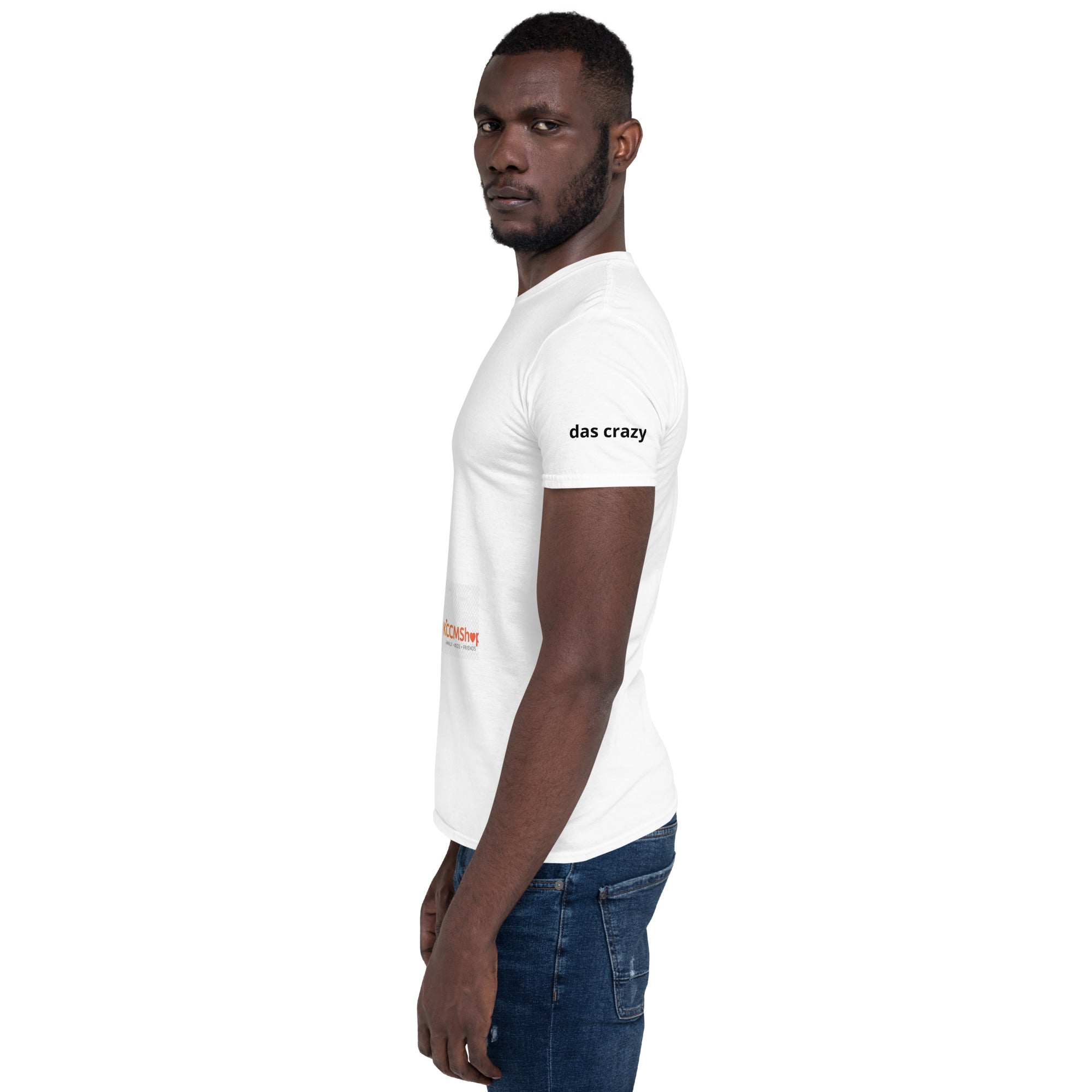 Bild 1: T-Shirt Unisex mit Logo vorne & 'Das Crazy' am Ärmel – 100% Baumwolle, Größen S-3XL. Stylisch & locker. Jetzt bei KCCMShop.de bestellen!